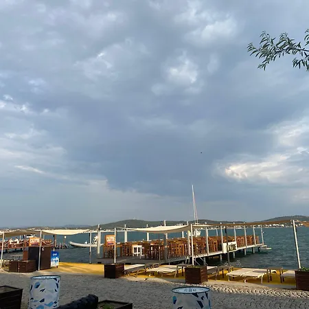 Cunda Deniz Hotell
