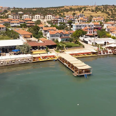 Cunda Deniz Hotell 3*